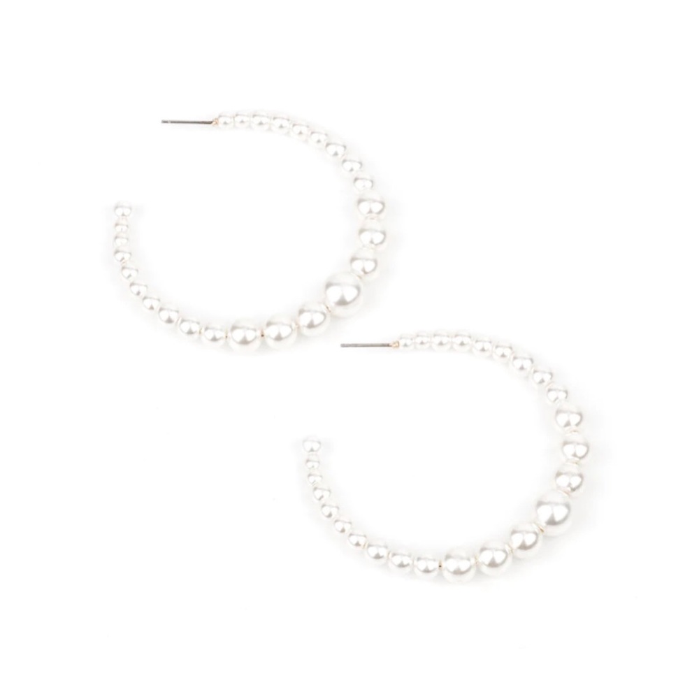 Glamour Graduate White Earring